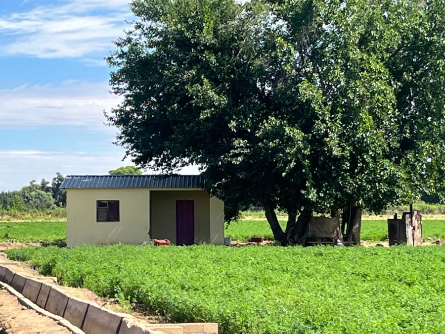 0 Bedroom Property for Sale in Middelpos Northern Cape